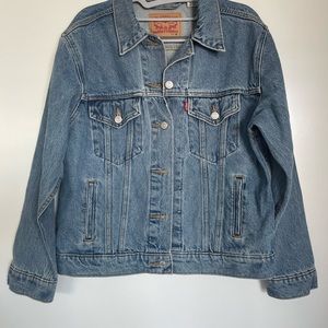 Levis Classic Trucker Jean Jacket women M